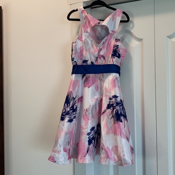 Zuni size 7 spring dress - Picture 3 of 5